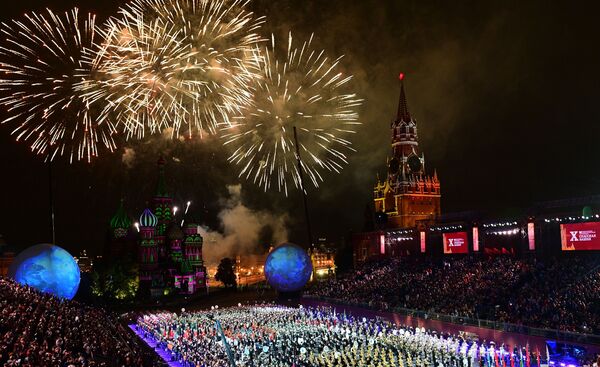 Cerimônia de encerramento do festival de música militar Spasskaya Bashnya, realizado em Moscou - Sputnik Brasil