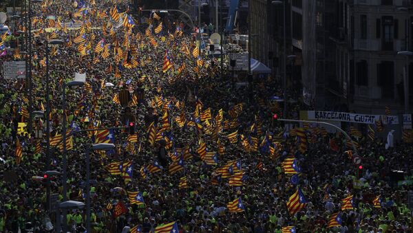 Ato em Barcelona pela independência da Catalunha - Sputnik Brasil