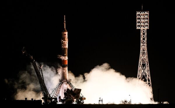 Soyuz MS-06, impulsionada pelo foguete Soyuz-FG, decolou do Cosmódromo de Baikonur, no Cazaquistão - Sputnik Brasil