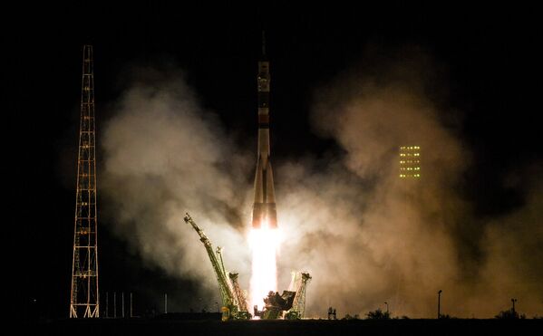 Soyuz MS-06 decolou com sucesso do Cosmódromo de Baikonur, no Cazaquistão - Sputnik Brasil