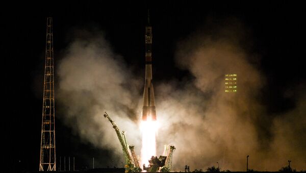 Soyuz MS-06 decolou com sucesso do Cosmódromo de Baikonur, no Cazaquistão - Sputnik Brasil