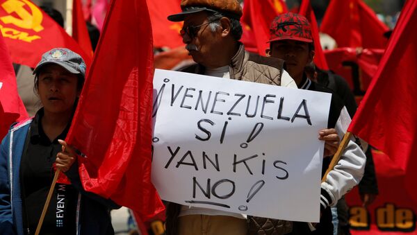 Manifestação de apoio ao presidente venezuelano, Nicolás Maduro, no México - Sputnik Brasil