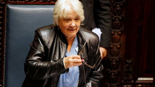 Maioria unânime do Parlamento conduziu Lucía Topolansky para a vice-presidência do Uruguai - Sputnik Brasil