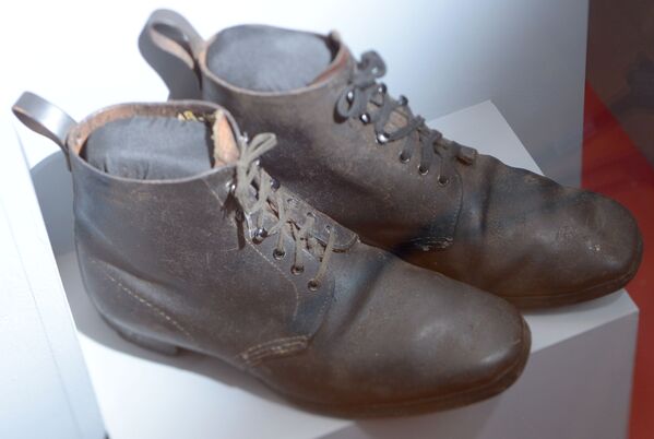 Sapatos de montanha que pertenceram a Vladimir Lenin - Sputnik Brasil
