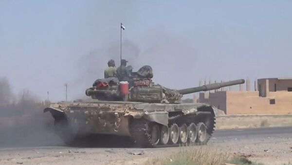 Exército sírio trava batalhas no sudeste de Deir ez-Zor - Sputnik Brasil