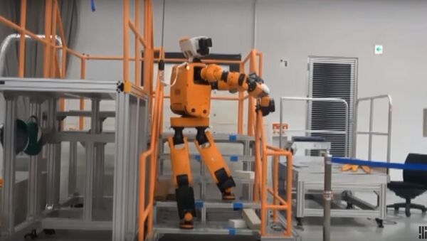 Robô para resgate! Honda apresenta protótipo de robô para salvamento - Sputnik Brasil