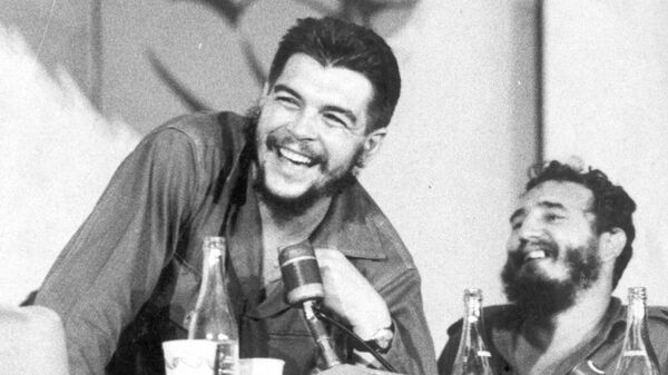 Che Guevara e Fidel Castro - Sputnik Brasil