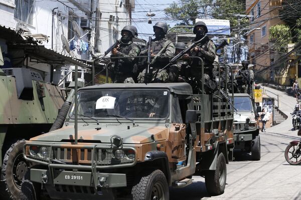 As Forças Armadas retornaram à Rocinha - Sputnik Brasil