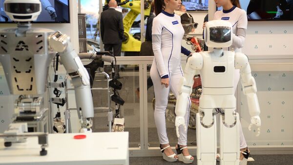 Robôs apresentados no Centro investigativo russo Androidnaya Tekhnika durante feira industrial Innoprom em Ekaterimburgo - Sputnik Brasil