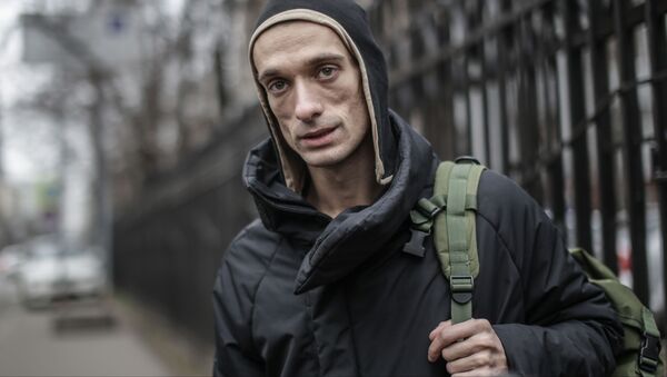 Artista opositor russo Pyotr Pavlensky, foto de arquivo - Sputnik Brasil
