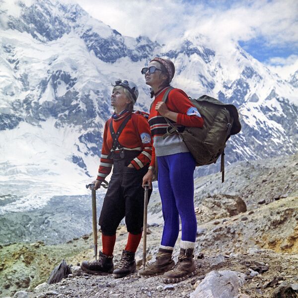 Alpinistas na cordilheira Pamir, Ásia Central, 1972 - Sputnik Brasil
