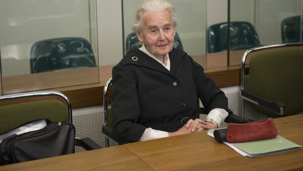 Ursula Haverbeck durante um julgamento em Berlim, na Alemanha - Sputnik Brasil