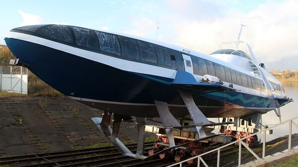 O primeiro barco a hidrofólio Kometa 120M do projeto 23160 - Sputnik Brasil