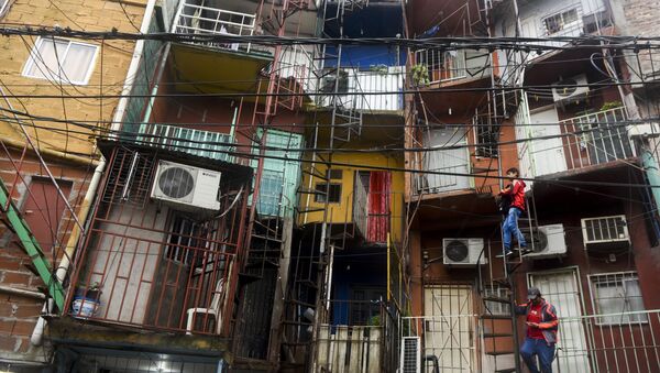 Habitantes da Villa 31, bairro de Buenos Aires, Argentina - Sputnik Brasil