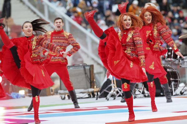 Apresentação de dançarinos durante o show A Rússia une! em Moscou - Sputnik Brasil