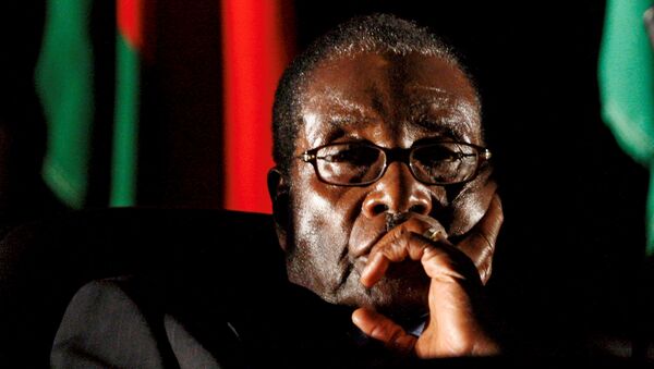 Robert Mugabe, presidente do Zimbábue, é visto em 17 de agosto de 2008 - Sputnik Brasil