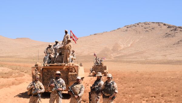 Soldados libaneses perto da fronteira com a Síria - Sputnik Brasil