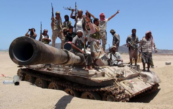 Os militantes iemenitas na região da cidade de Aden - Sputnik Brasil