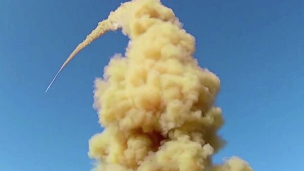 Lançamento do míssil renovado A-135 do sistema de defesa antiaérea, no polígono cazaque de Sary-Shagan (foto de arquivo) - Sputnik Brasil